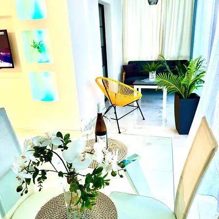 Serene Flat In Location Overlooking Siam Park Apartment
